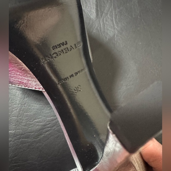 Givenchy G-lock platform pump - Picture 9 of 12